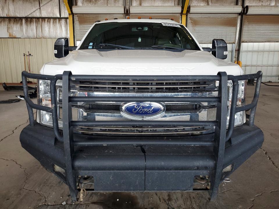 2017 Ford F250 VIN 1FT7W2BT9HEE96401 COPART salvage auction — ROOF, Az - Cert Of Title - Salvage, sold $14,900 on 2026-08-26 (photo 5)