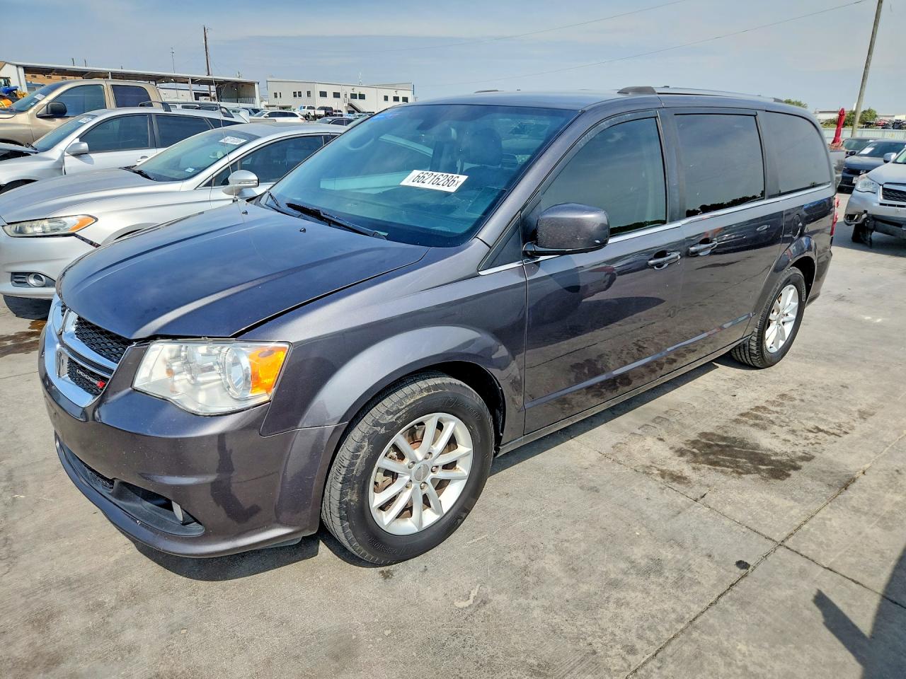 2019 Dodge Caravan VIN 2C4RDGCG2KR755575 COPART salvage auction — Minor Dent/Scratches, TX - CERTIFICATE OF TITLE (P), sold $3,250 on 2026-09-14 (photo 1)