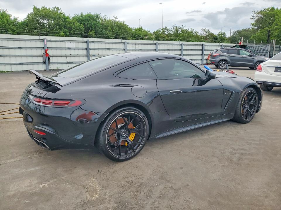 2025 Mercedes-benz AMG GT VIN W1KRJ7JB1SF005386 COPART salvage auction — MECHANICAL, Salvage Title, sold $48,250 on 2026-08-24 (photo 3)