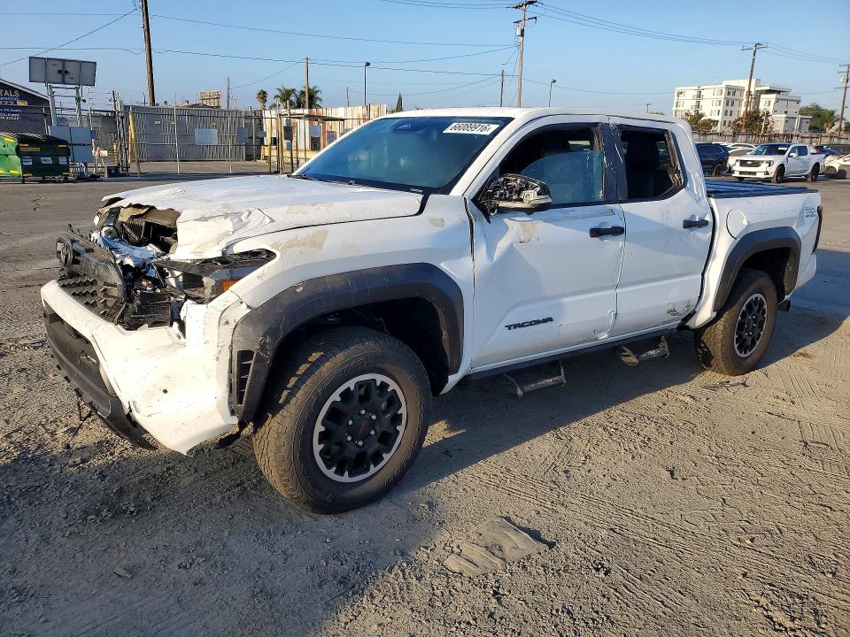 2025 Toyota Tacoma VIN 3TMLB5JN7SM121803 — COPART salvage auction photo