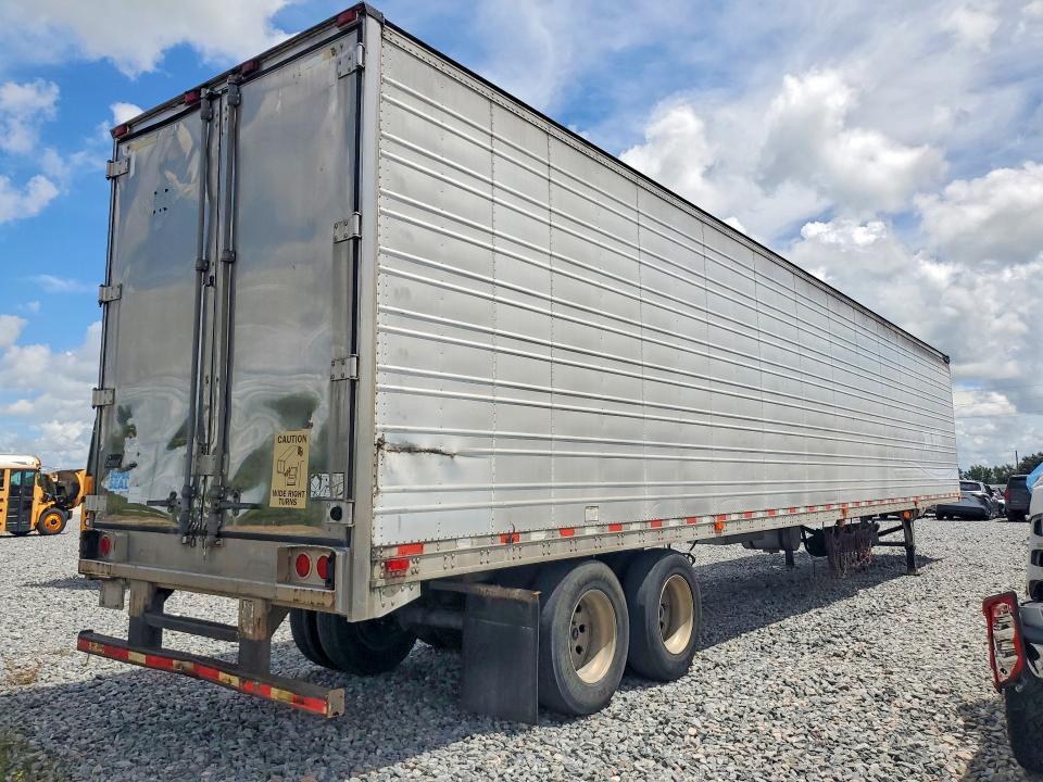 2005 Great dane trailers Great dane trailers VIN 1GRAA06295W703410 COPART salvage auction — MINOR DENT/SCRATCHES, OR - CERTIFICATE OF TITLE, sold $3,250 on 2026-09-08 (photo 3)