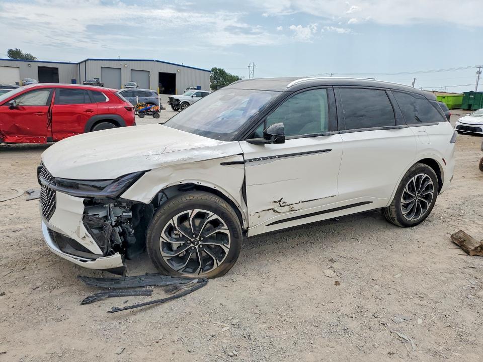 2026 Lincoln Nautilus VIN 5LMPJ8KA1TJ992866 — COPART salvage auction photo