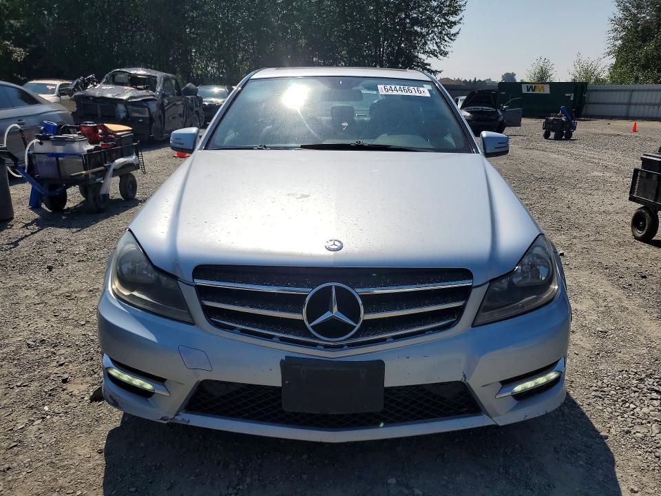 2013 Mercedes-benz C-klasse VIN WDDGF4HB5DA766208 COPART salvage auction — MECHANICAL, WA - VEHICLE CERT OF OWNERSHIP-TITL, sold $50 on 2026-08-17 (photo 5)