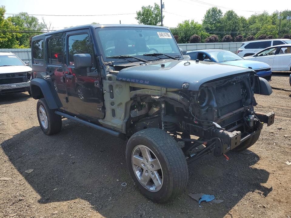 2015 Jeep Wrangler / VIN 1C4BJWDG5FL663247 COPART salvage auction — SIDE, Salvage Title, sold $3,000 on 2026-09-01 (photo 4)