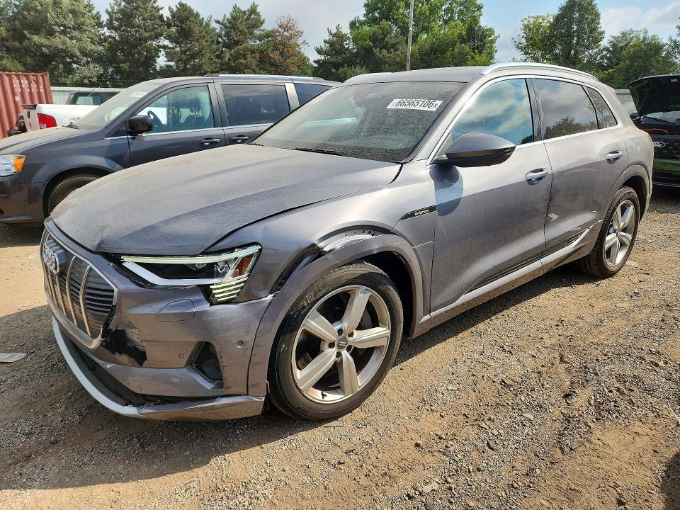 2019 Audi E-tron VIN WA1LABGE2KB021683 — COPART salvage auction photo