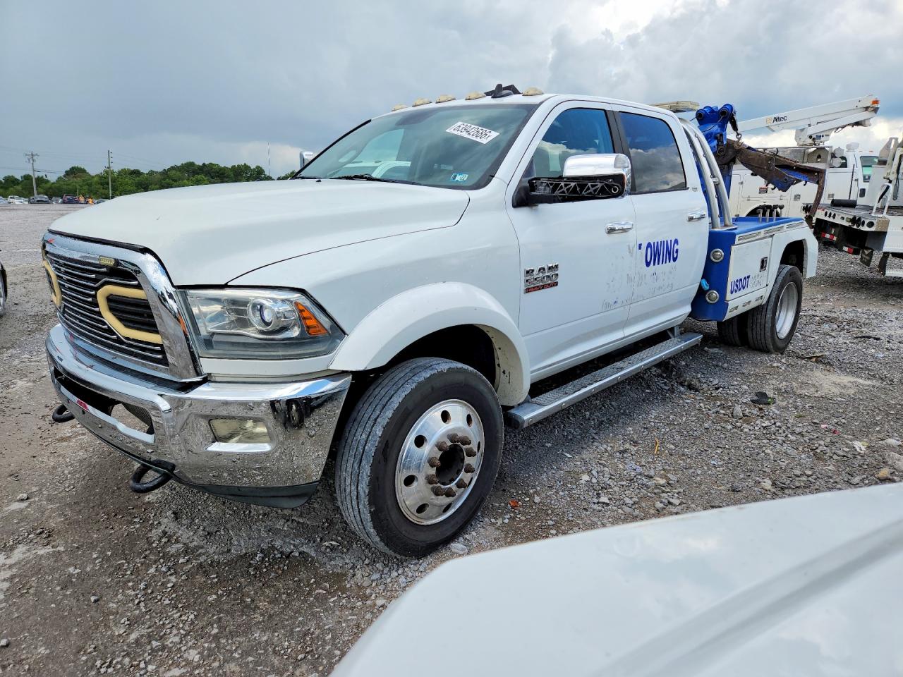 2015 Ram 5500 VIN 3C7WRNEL7FG551467 — COPART salvage auction photo