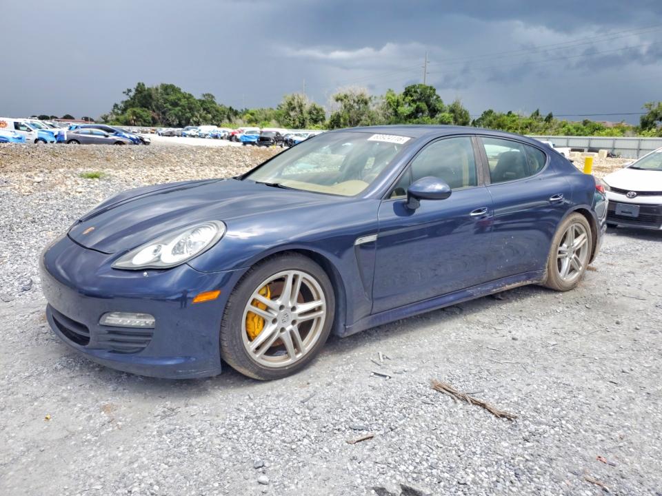 2013 Porsche Panamera VIN WP0AA2A76DL010237 COPART salvage auction — MINOR DENT/SCRATCHES, Fl - Certificate Of Title, sold $5,500 on 2026-09-11 (photo 1)