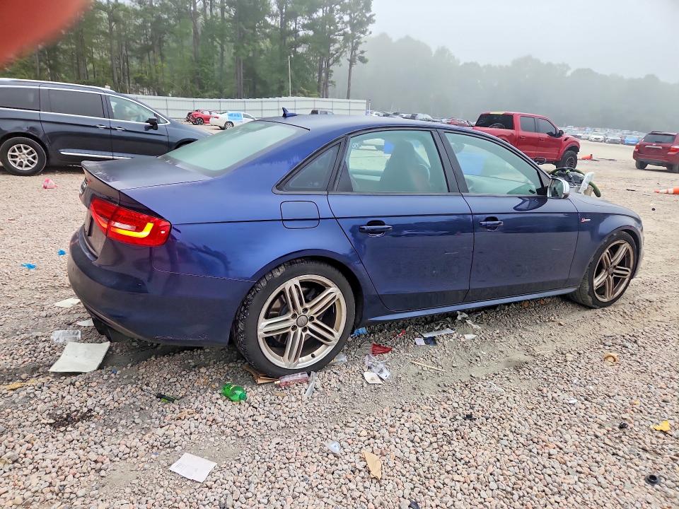 2013 Audi Rs4 VIN WAUBGAFL3DA179563 COPART salvage auction — MINOR DENT/SCRATCHES, Mt - Dealer Only Clean Title, sold $3,400 on 2026-09-07 (photo 3)
