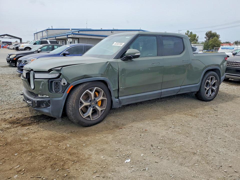 2022 Rivian R1t VIN 7FCTGAAL9NN004110 — COPART salvage auction photo