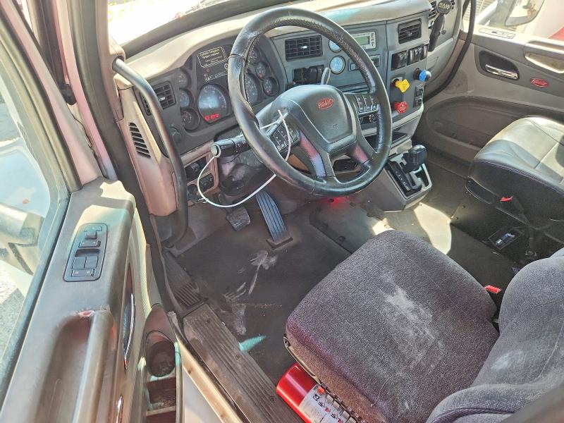 2018 Peterbilt 579 VIN 1XPBA48X1JD477432 COPART salvage auction — NORMAL WEAR, IN - CERTIFICATE OF TITLE, sold $12,000 on 2026-09-02 (photo 7)
