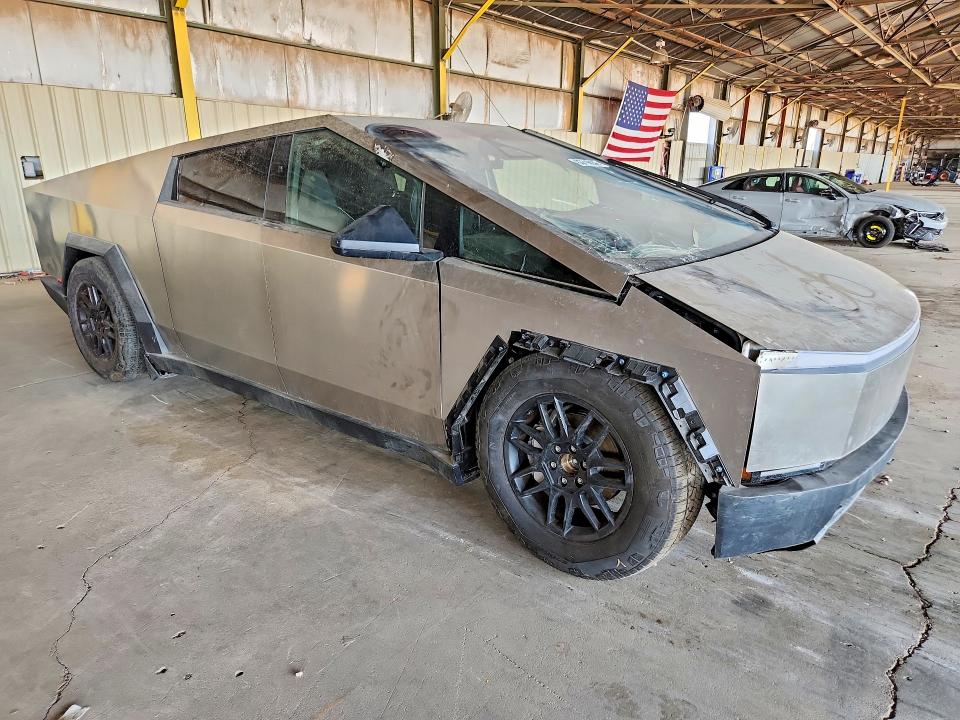 2025 Tesla Cybertruck VIN 7G2CEHED7SA068125 COPART salvage auction — FRONT END, Az - Cert Of Title - Salvage (P), sold $17,600 on 2026-08-31 (photo 4)