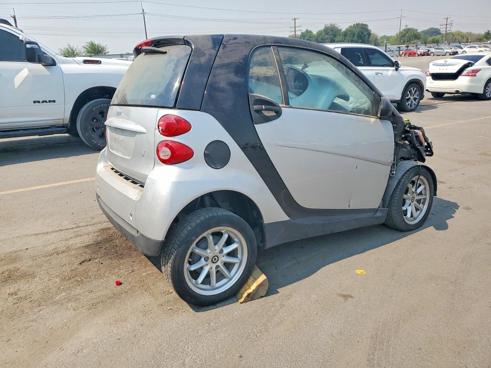2009 Smart Fortwo VIN WMEEJ31X99K245883 COPART salvage auction — FRONT END, Id - Cert Of Title -Rebuilt Salvage, sold $90 on 2026-08-13 (photo 3)