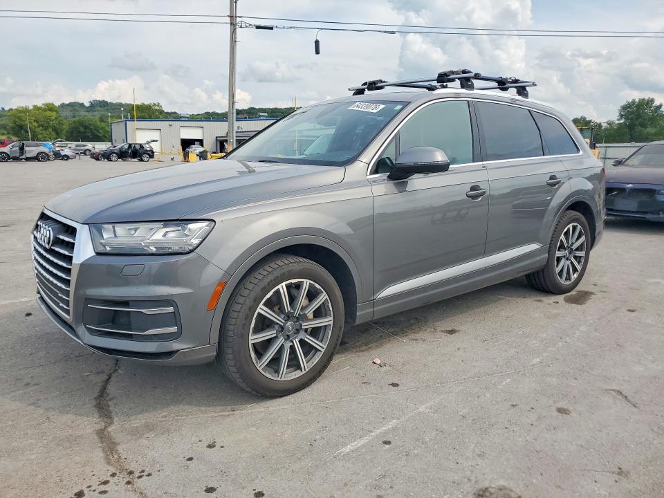 2017 Audi Q7 VIN WA1LAAF77HD014092 — COPART salvage auction photo