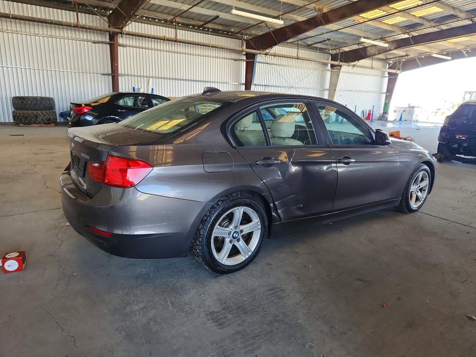 2013 BMW 3 series VIN WBA3C1C51DF439399 COPART salvage auction — SIDE, CA - DIS/DLR/EXP ONLY CLEAN TITLE, sold $1,250 on 2026-08-13 (photo 3)
