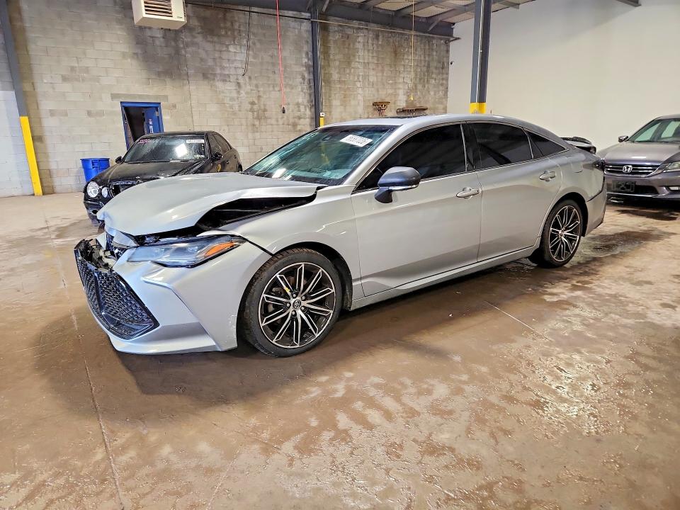 2019 Toyota Avalon VIN 4T1BZ1FB1KU036848 — COPART salvage auction photo