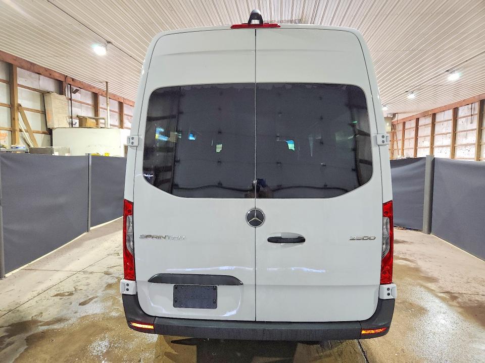 2026 Mercedes-benz Sprinter VIN W1Z4KFHY9TT610286 COPART salvage auction — ROOF, OH - CERTIFICATE OF TITLE (P), sold $42,500 on 2026-08-14 (photo 6)