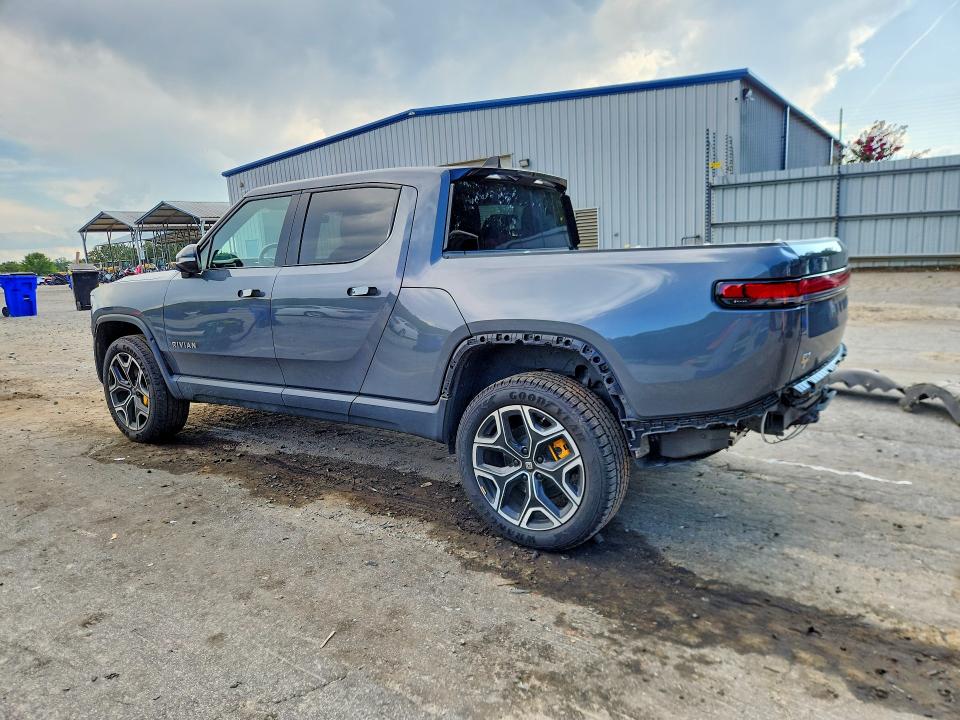2022 Rivian R1t VIN 7FCTGAAA4NN007561 COPART salvage auction — SIDE, Ga - Cert Of Title-Salvage, sold $16,500 on 2026-09-18 (photo 2)