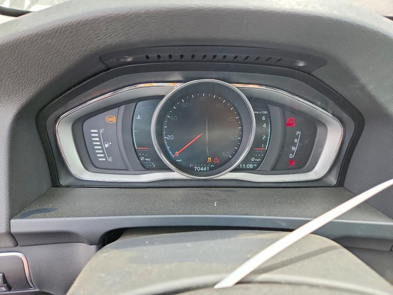 2015 Volvo V60 VIN YV140MEK3F1259758 COPART salvage auction — MINOR DENT/SCRATCHES, Ca - App For Dup Clean Or Ac, sold $2,300 on 2026-08-20 (photo 9)