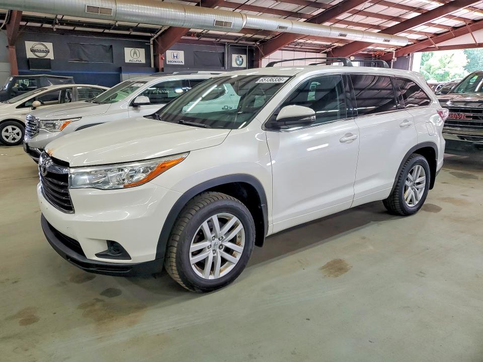 2015 Toyota Highlander VIN 5TDBKRFHXFS211474 COPART salvage auction — MINOR DENT/SCRATCHES, NY - CERTIFICATE OF TITLE (P), sold $7,400 on 2026-08-24 (photo 1)