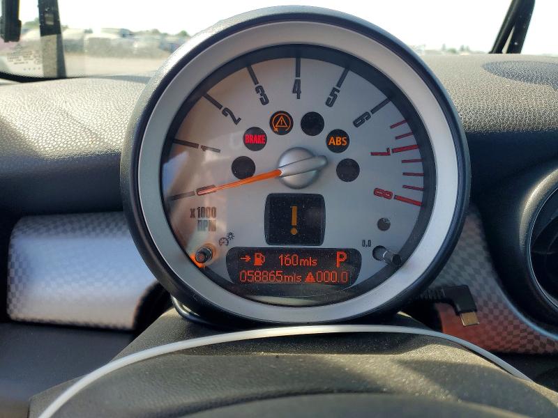 2009 Mini Cooper VIN WMWMM335X9TP92102 COPART salvage auction — MECHANICAL, Ca - Dis/Dlr/Exp Only Clean Title, sold $225 on 2026-08-27 (photo 9)