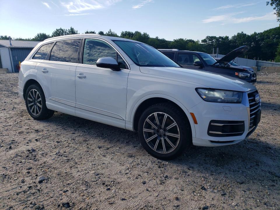 2017 Audi Q7 VIN WA1LAAF74HD006323 COPART salvage auction — MECHANICAL, Ma - Certificate Of Title, sold $4,150 on 2026-08-22 (photo 4)