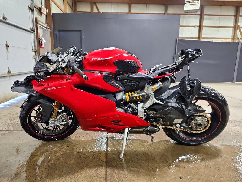 2016 Ducati Superbike VIN ZDM14BYW4GB006156 COPART salvage auction — ALL OVER, Oh - Cert Of Title-Salvage, sold $3,000 on 2026-08-20 (photo 3)