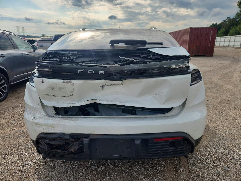 2025 Porsche Macan VIN WP1AA2XA1SL000355 COPART salvage auction — REAR END, Il - Salvage Certificate, sold $41,750 on 2026-10-01 (photo 6)