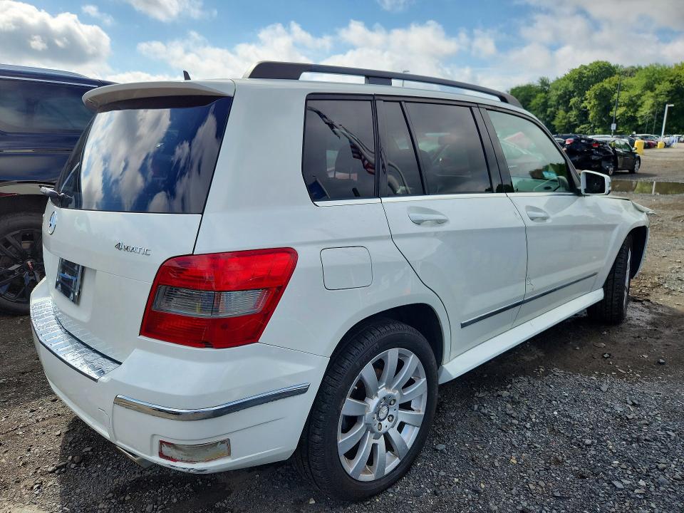 2010 Mercedes-benz Glk-class VIN WDCGG8HB2AF355985 COPART salvage auction — FRONT END, MA - CERTIFICATE OF TITLE, sold $1,500 on 2026-08-13 (photo 3)