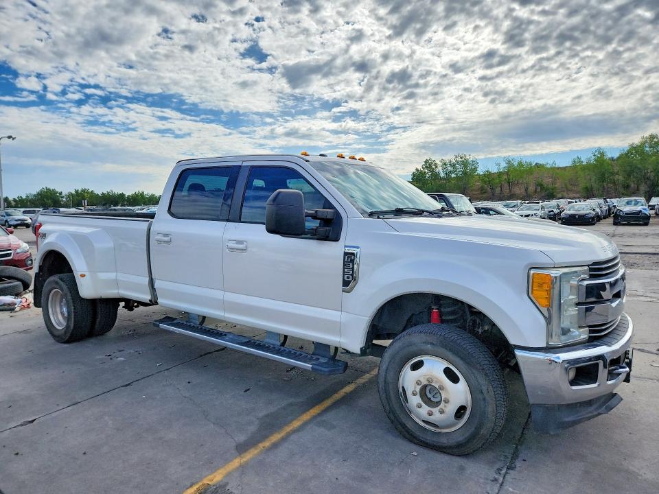 2017 Ford F350 VIN 1FT8W3DTXHEB69108 COPART salvage auction — NORMAL WEAR, Ok - Cert Of Title-Salvage, sold $4,450 on 2026-09-14 (photo 4)