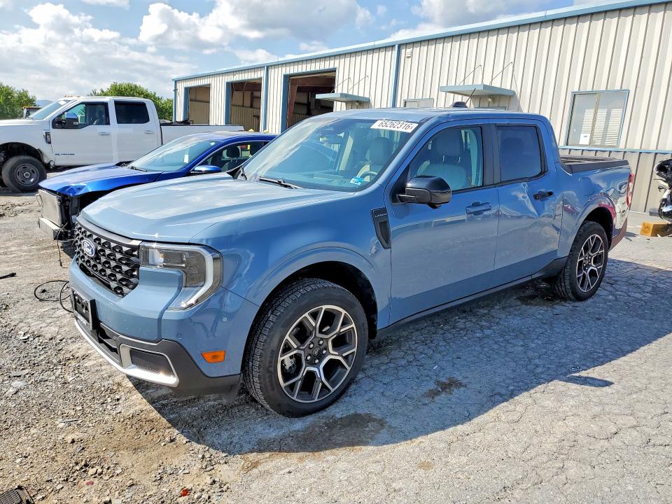 2025 Ford Maverick VIN 3FTTW8S32SRA18777 — COPART salvage auction photo