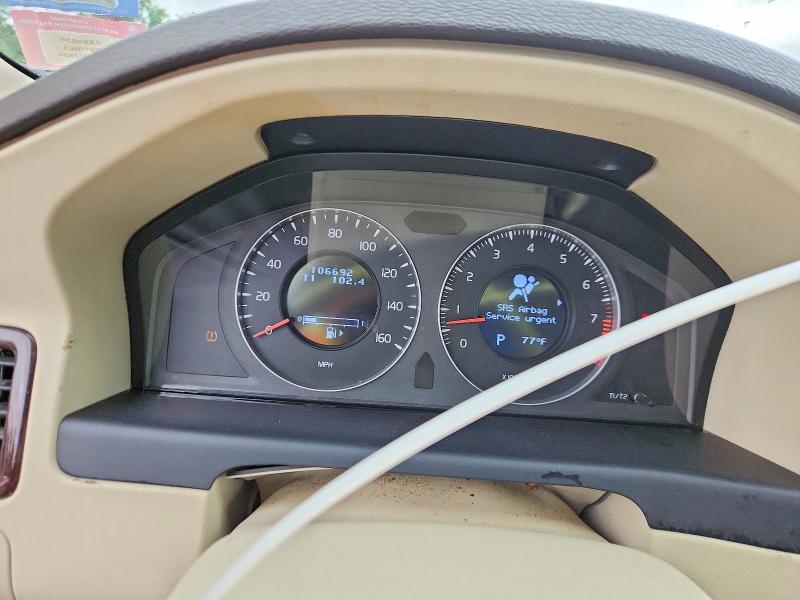 2010 Volvo V70 VIN YV1982BW9A1134038 COPART salvage auction — WATER/FLOOD, CT - CERT OF TITLE-FLOOD SALVAGE, sold $475 on 2026-08-11 (photo 9)