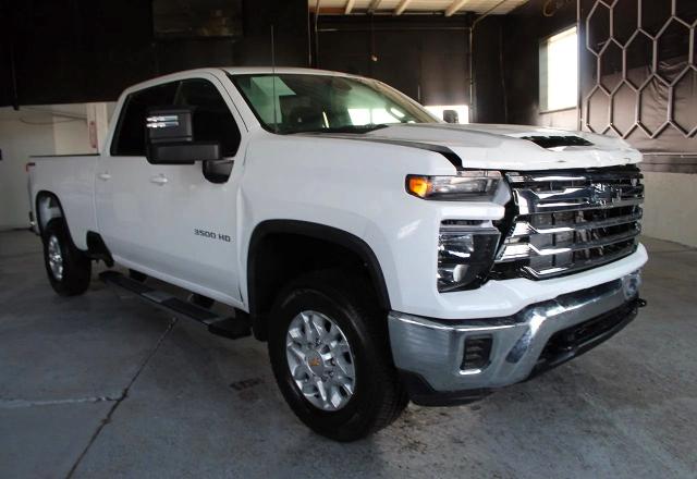2026 Chevrolet Silverado 3500 VIN 1GC4KTEY9TF266842 — COPART salvage auction photo