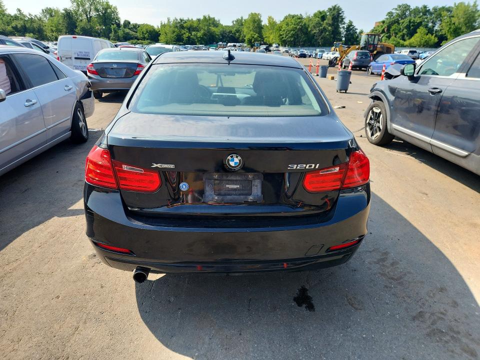2014 BMW 3 series VIN WBA3C3C57EF985167 COPART salvage auction — WATER/FLOOD, CT - CERT OF TITLE-SALVAGE, sold $525 on 2026-08-14 (photo 6)