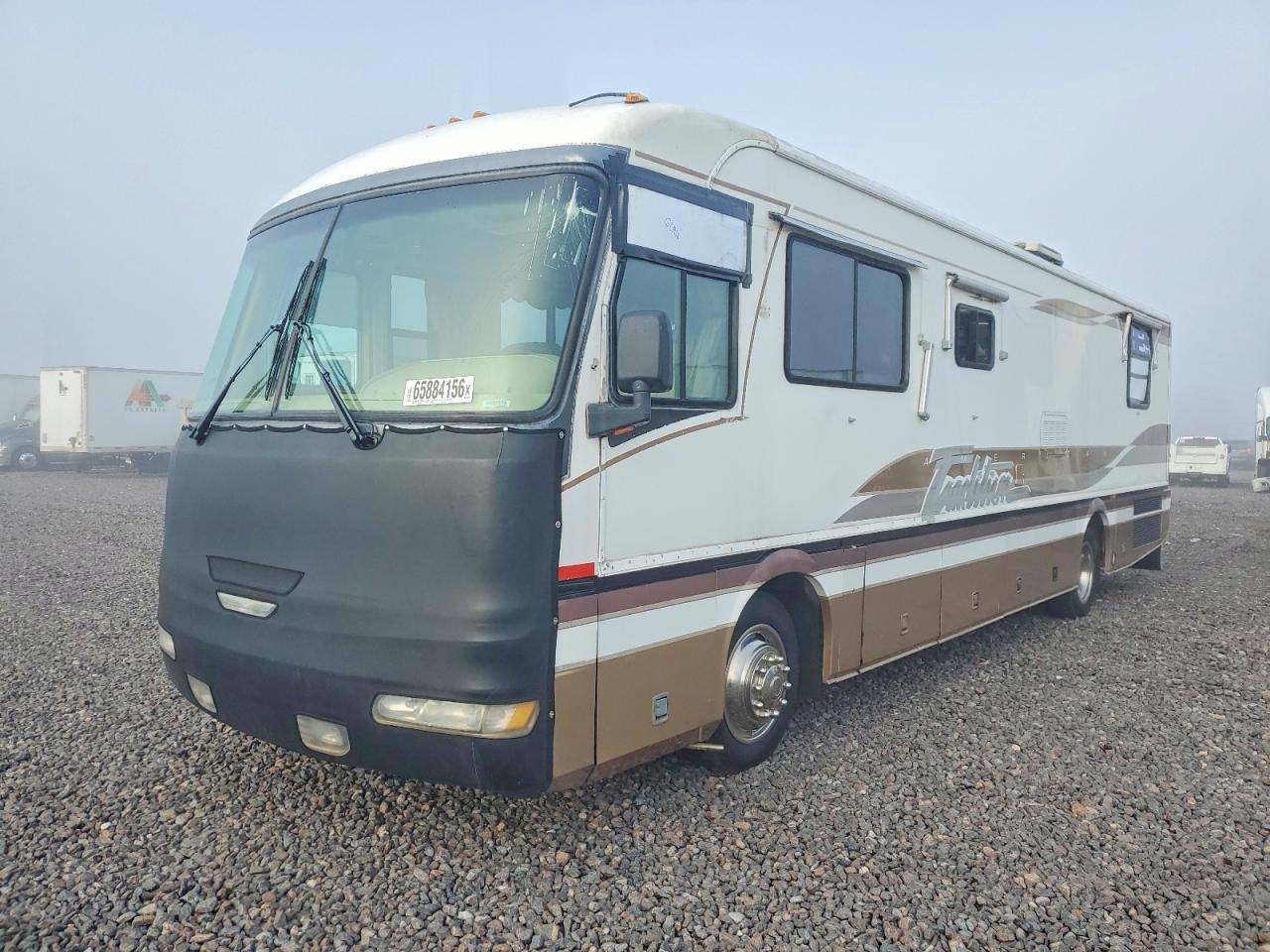 1996 VIN 4S7NT9K01TC018667 COPART salvage auction — Front End, St - Salvage Title, sold $2,900 on 2026-09-24 (photo 2)