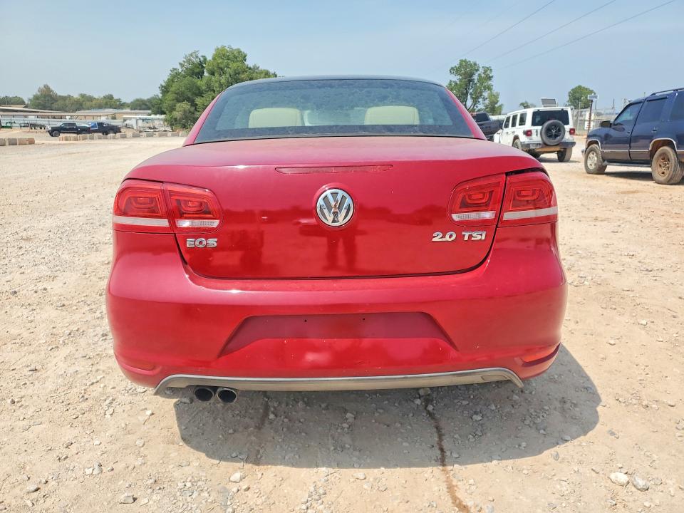 2012 Volkswagen Eos VIN WVWBW7AH2CV012968 COPART salvage auction — MINOR DENT/SCRATCHES, Ok - Certificate Of Title (P), sold $1,500 on 2026-08-06 (photo 6)