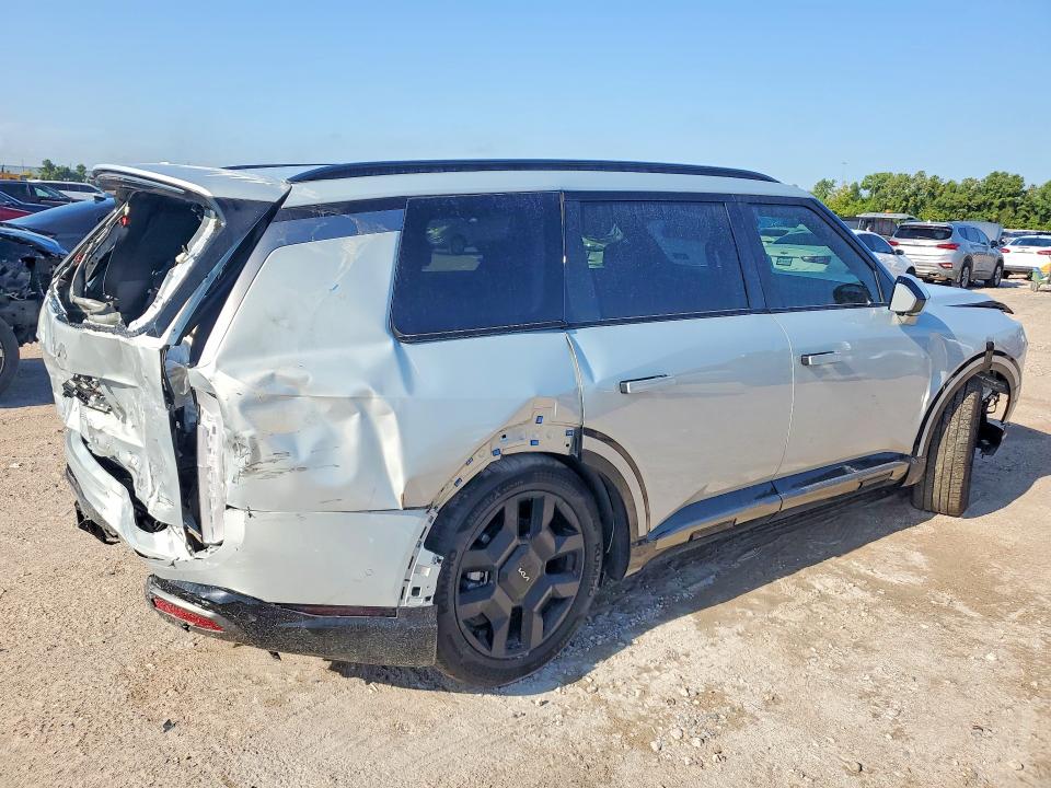 2027 Kia Telluride VIN 5XYPD5S13VG021092 COPART salvage auction — REAR END, Tx - Salvage Vehicle Title, sold $20,600 on 2026-09-11 (photo 3)