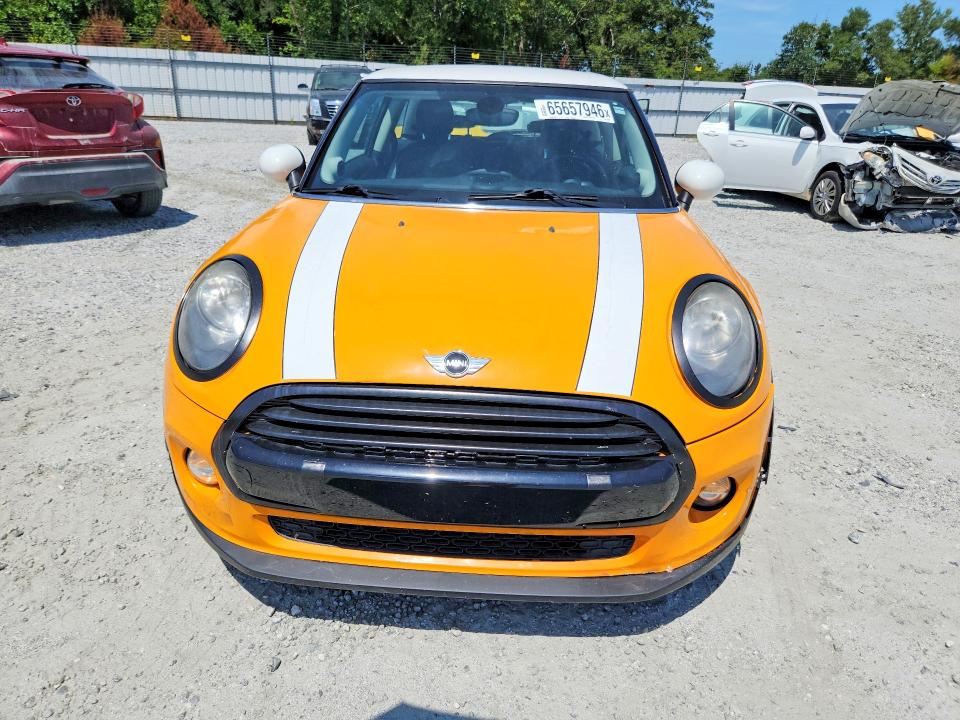 2015 Mini Cooper VIN WMWXM5C50F3A57281 COPART salvage auction — FRONT END, SC - CERT OF TITLE-SALVAGE REBUILT, sold $975 on 2026-08-19 (photo 5)