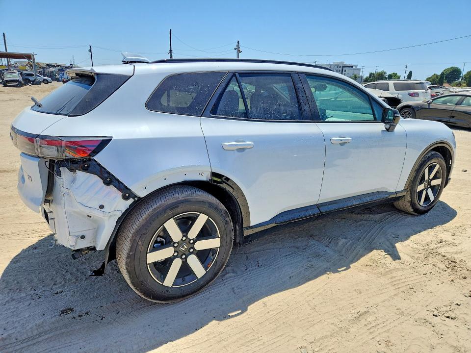2026 Honda Prologue VIN 3GPKHWRM0TS501699 COPART salvage auction — REAR END, Ca - Dis/Dlr/Exp Only Clean Title, sold $14,000 on 2026-09-08 (photo 3)