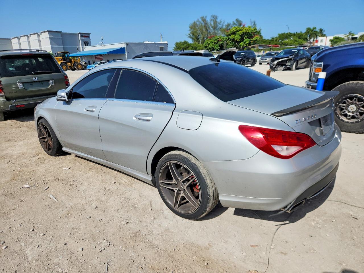 2016 Mercedes-benz Cla-klasse VIN WDDSJ4EB1GN327162 COPART salvage auction — Minor Dent/Scratches, Ct - Clean Title, sold $1,900 on 2026-09-18 (photo 2)
