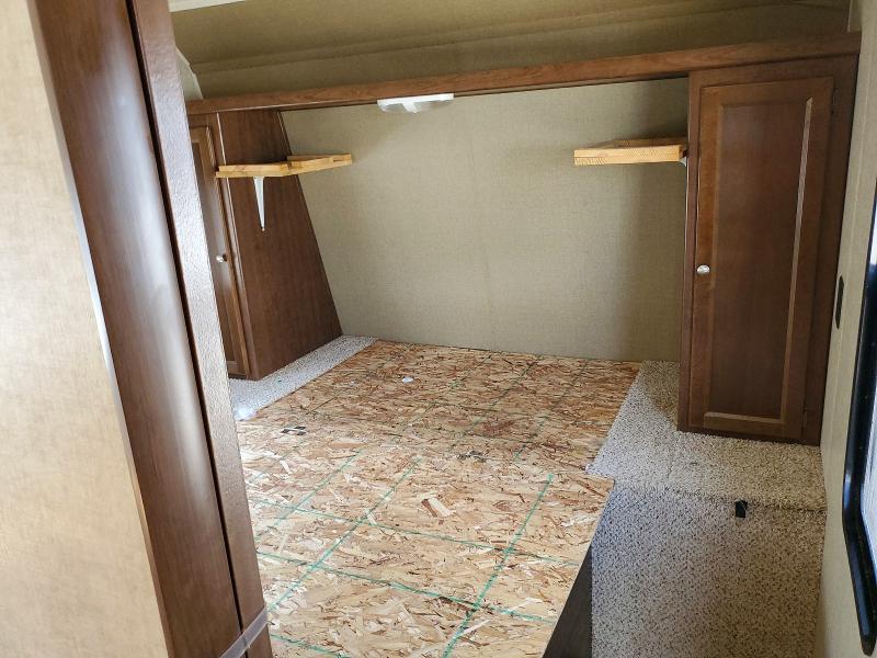 2016 Keystone Hideout VIN 4YDT26026G7201735 COPART salvage auction — ROOF, TN - SALVAGE CERTIFICATE, sold $1,450 on 2026-09-14 (photo 5)
