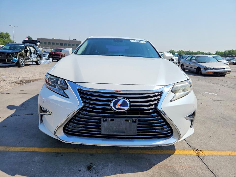 2016 Lexus ES VIN JTHBW1GG2G2102834 COPART salvage auction — HAIL, CO - CERTIFICATE OF TITLE, sold $15,200 on 2026-08-31 (photo 5)