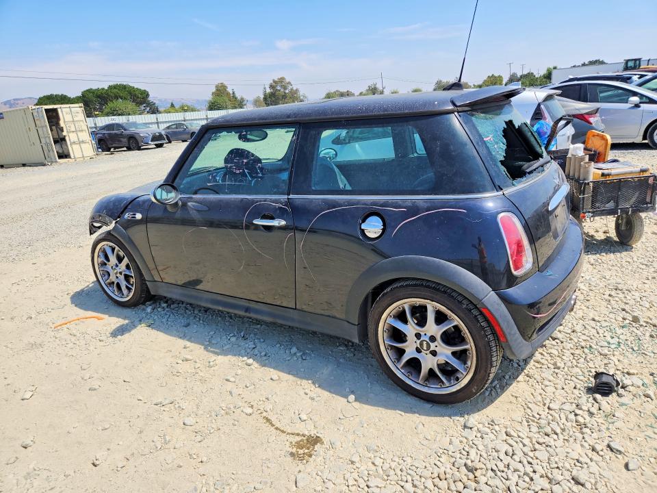2006 Mini Cooper VIN WMWRE33586TJ40304 COPART salvage auction — FRONT END, CA - SALVAGE CERTIFICATE, sold $425 on 2026-08-20 (photo 2)