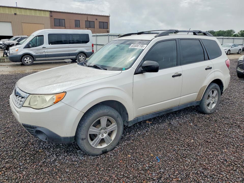 2013 Subaru Forester VIN JF2SHABCXDH406729 COPART salvage auction — NORMAL WEAR, Ks - Dealer Only Clean Title, sold $150 on 2026-08-25 (photo 1)