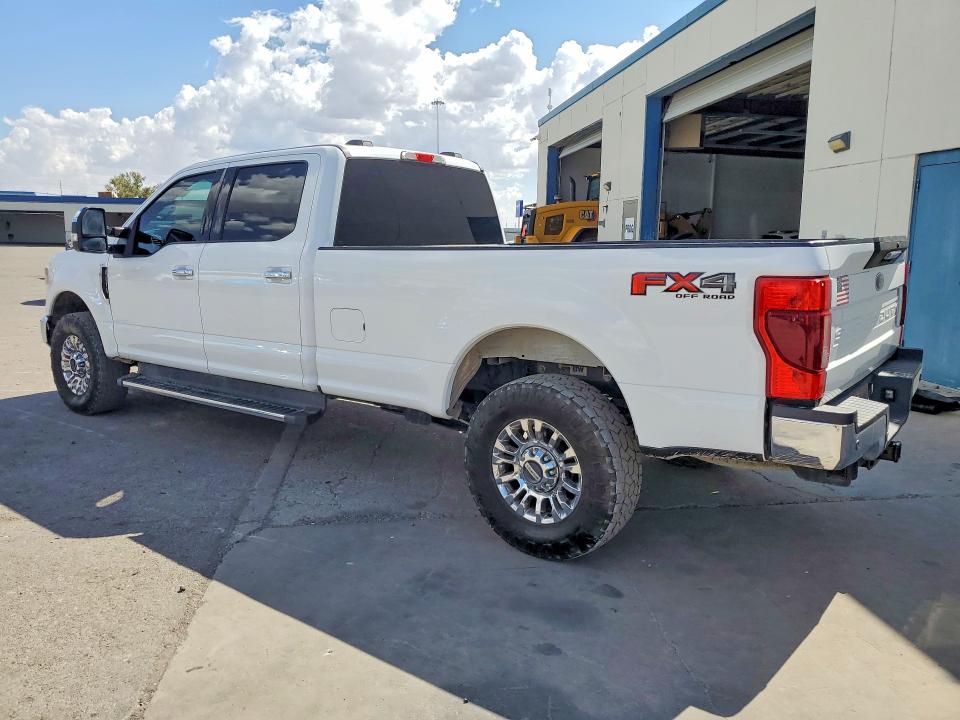2022 Ford F-250 super duty VIN 1FT7W2BN9NEE17953 COPART salvage auction — MINOR DENT/SCRATCHES, Tx - Certificate Of Title, sold $22,750 on 2026-09-18 (photo 2)