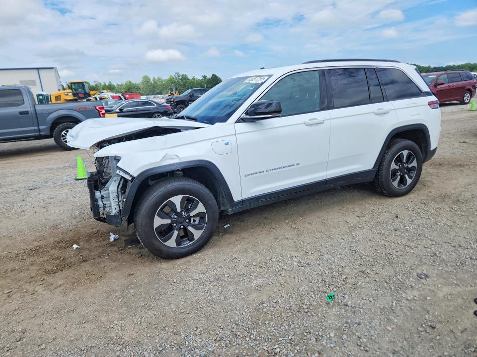 2024 Jeep Cherokee VIN 1C4RJYB63R8516016 — COPART salvage auction photo