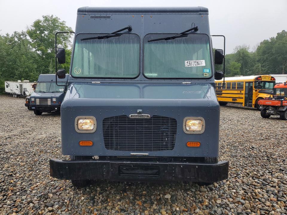 2021 Freightliner Mt45g VIN 4UZAC2EA1MCML1035 COPART salvage auction — SIDE, NH - CERTIFICATE OF TITLE, sold $18,300 on 2026-09-08 (photo 5)