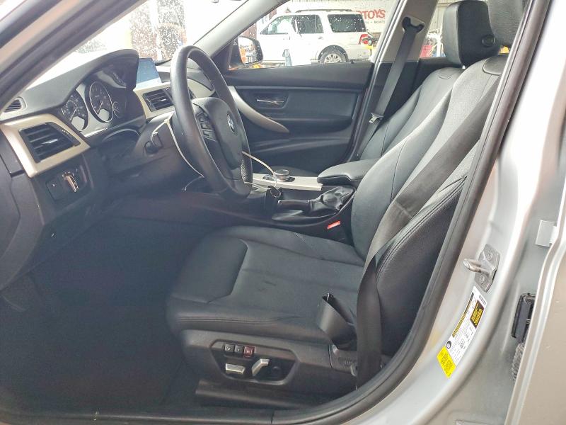 2018 BMW 3er VIN WBA8A9C56JK622861 COPART salvage auction — WATER/FLOOD, Fl - Cert Of Title-Slvg Rebld Flood, sold $975 on 2026-08-21 (photo 7)