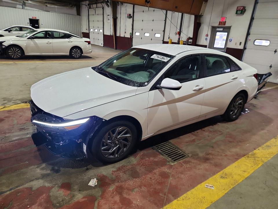 2026 Hyundai Elantra VIN KMHLM4DJ9TU186111 — COPART salvage auction photo