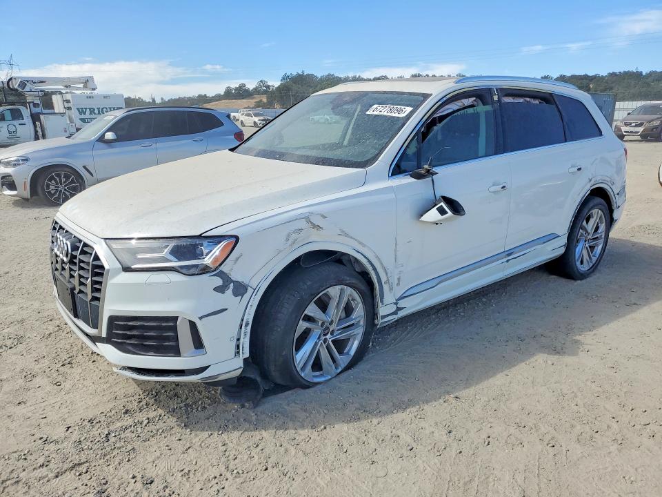 2021 Audi Q7 VIN WA1AJAF75MD016361 — COPART salvage auction photo
