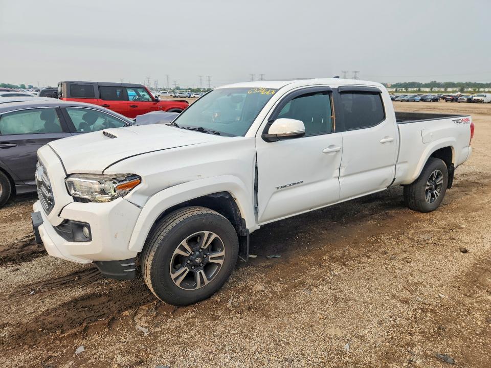 2017 Toyota Tacoma VIN 3TMDZ5BN4HM021293 — COPART salvage auction photo